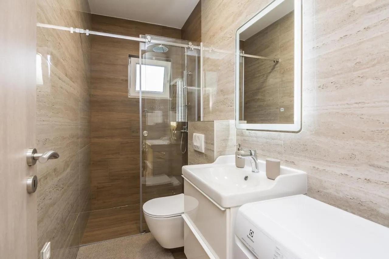 Apartments Star - Free Private Parking Zadar 0*,